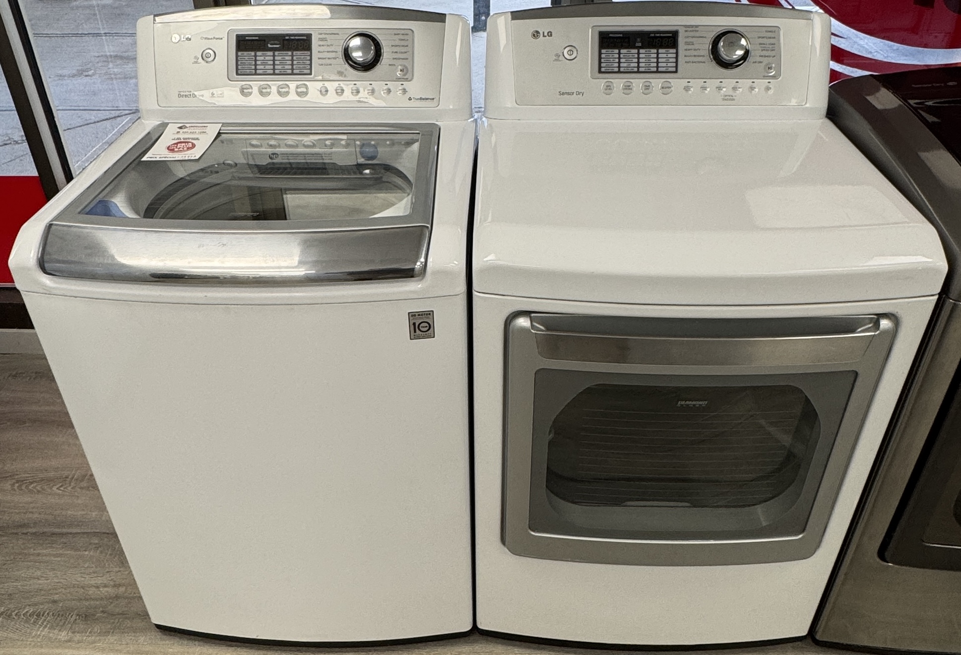 LG - 27'' Washer-Dryer - White - Cabrio - Refurbished - 32014