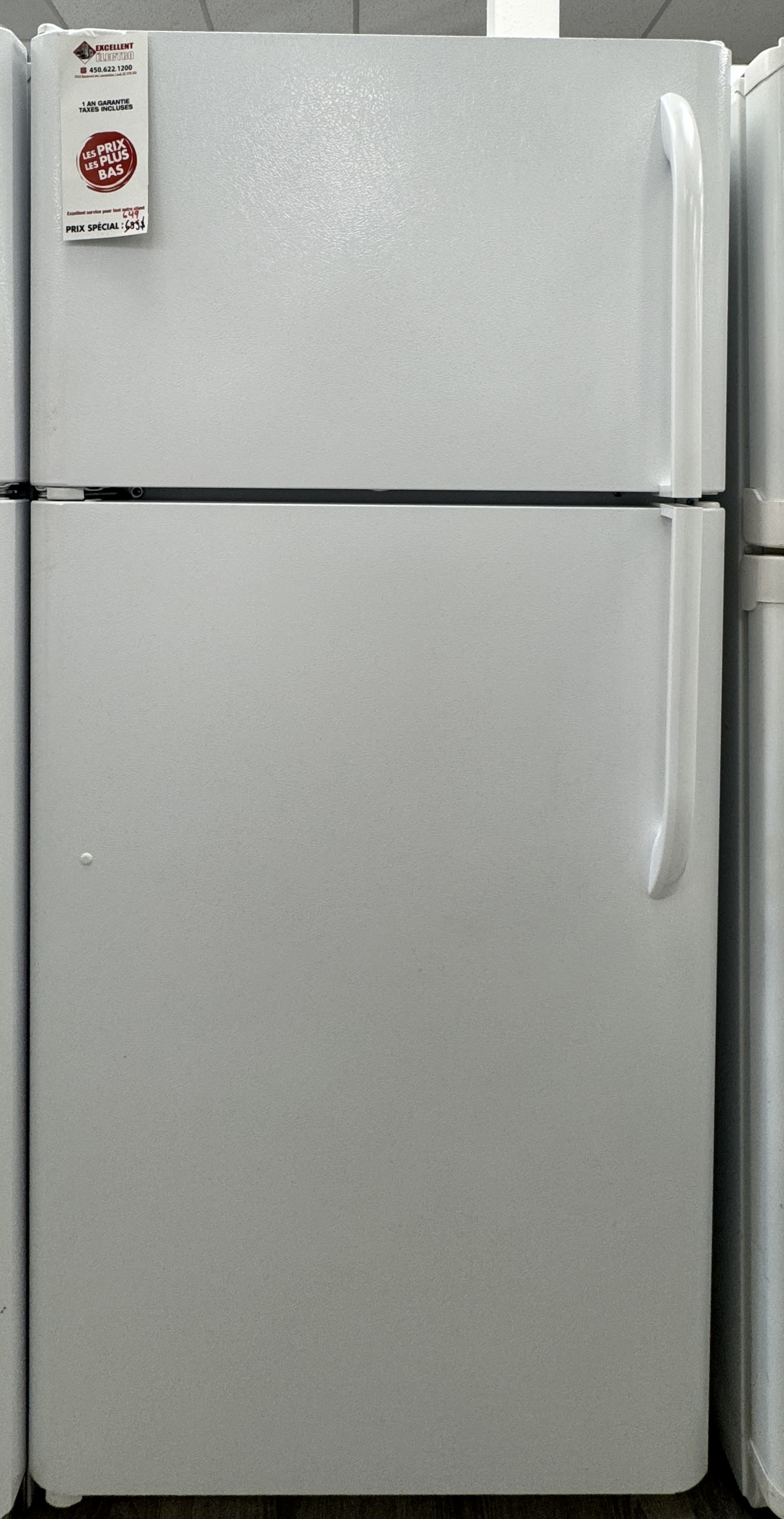 Electrolux - 30'' Refrigerator - White - Standard - Refurbished - 30033